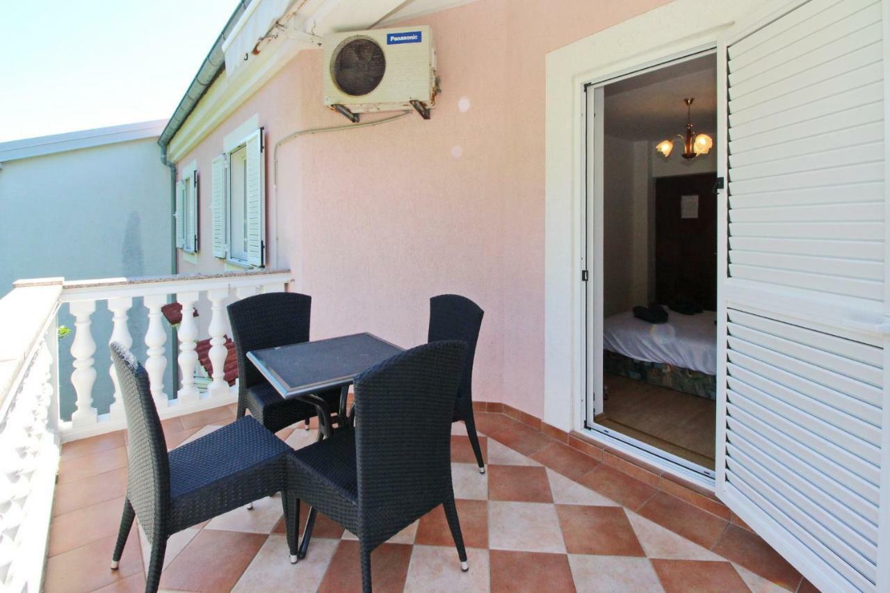 Apartments Alex Baška Dış mekan fotoğraf